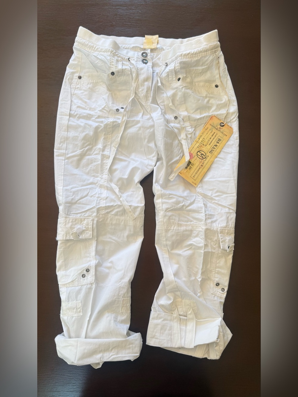 Da-Nang White Cargo Capri Pants